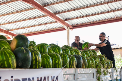 Denizli'de ürünü elinde kalan karpuz üreticisine destek