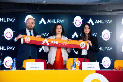 AHL Pay, Galatasaray Otizm Yüzme Takımı'na isim sponsoru oldu