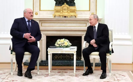 Putin, Belarus lideri Lukaşenko’ya ‘Aziz Andreas Nişanı’ verdi