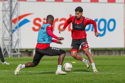 Samsunspor bugün çift antrenman yaptı, 4 günlük izine çıktı