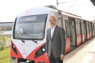 Bakan Uraloğlu: Kent içi raylı sistemler yılbaşında ücretsiz hizmet verecek