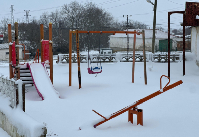 Edirne ve Kırklareli'nin yüksek kesimlerinde kar yağışı