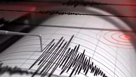 İran'da 5.1 büyüklüğünde deprem meydana geldi